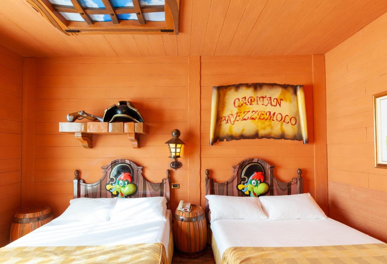 Gardaland Hotel Castelnuovo del Garda Esterno foto