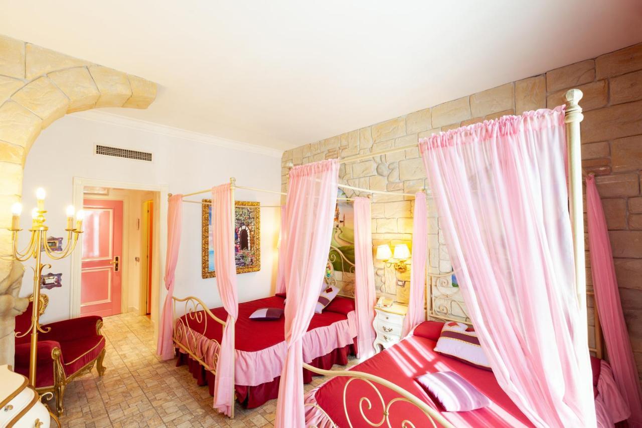 Gardaland Hotel Castelnuovo del Garda Esterno foto